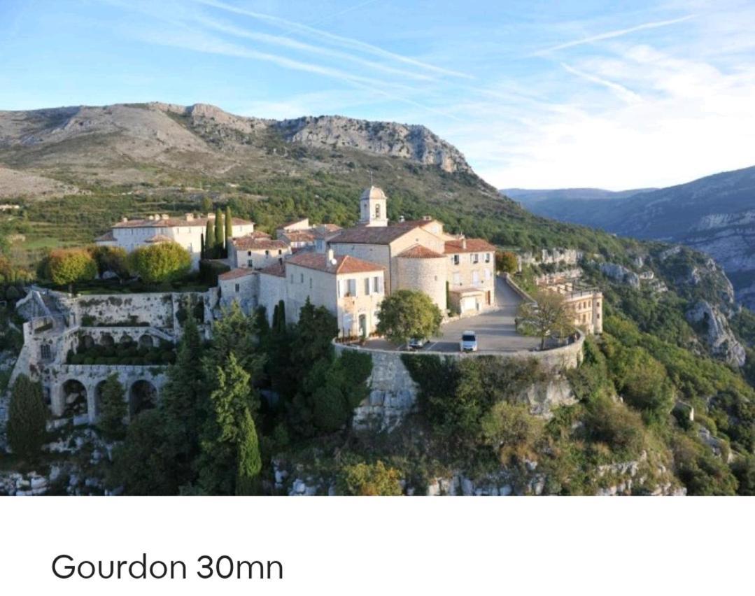Bel Appartement Les Pieds Dans L'Eau Villeneuve-Loubet Ngoại thất bức ảnh